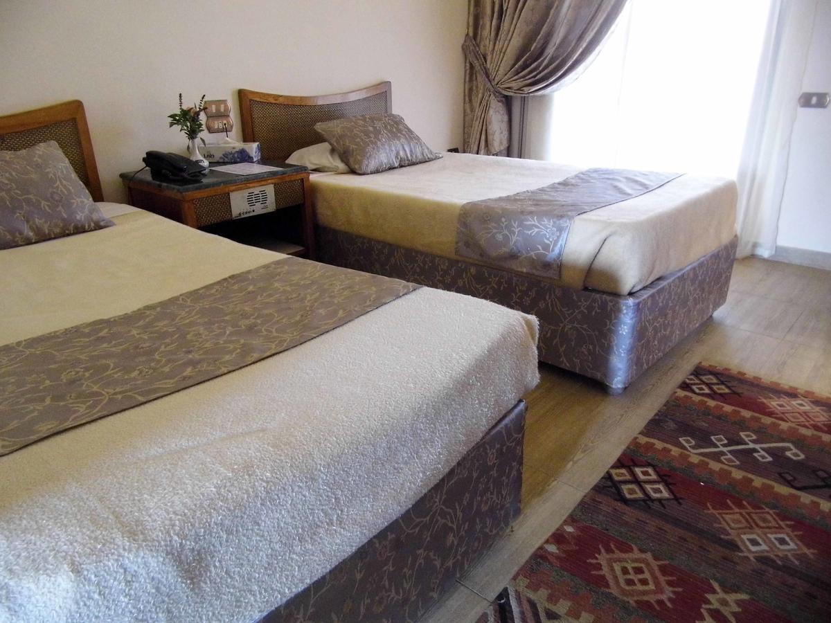 Mg Nefertiti Hotel Al Minya Exterior photo